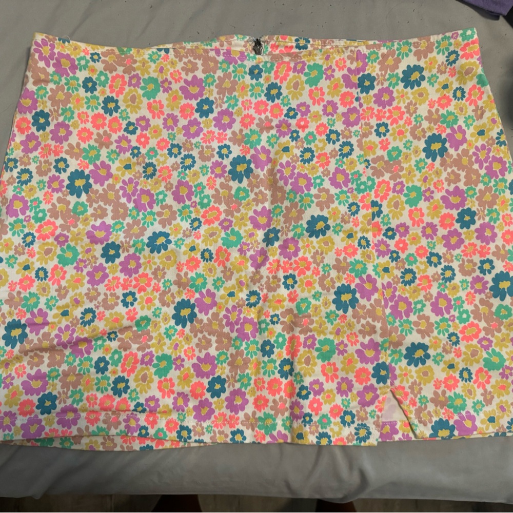 Wild Fable, floral mini skirt, size 16